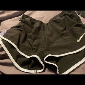 Women’s size S Nike Dri-fit lined shorts